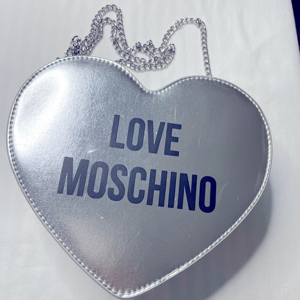 Love  Moschino